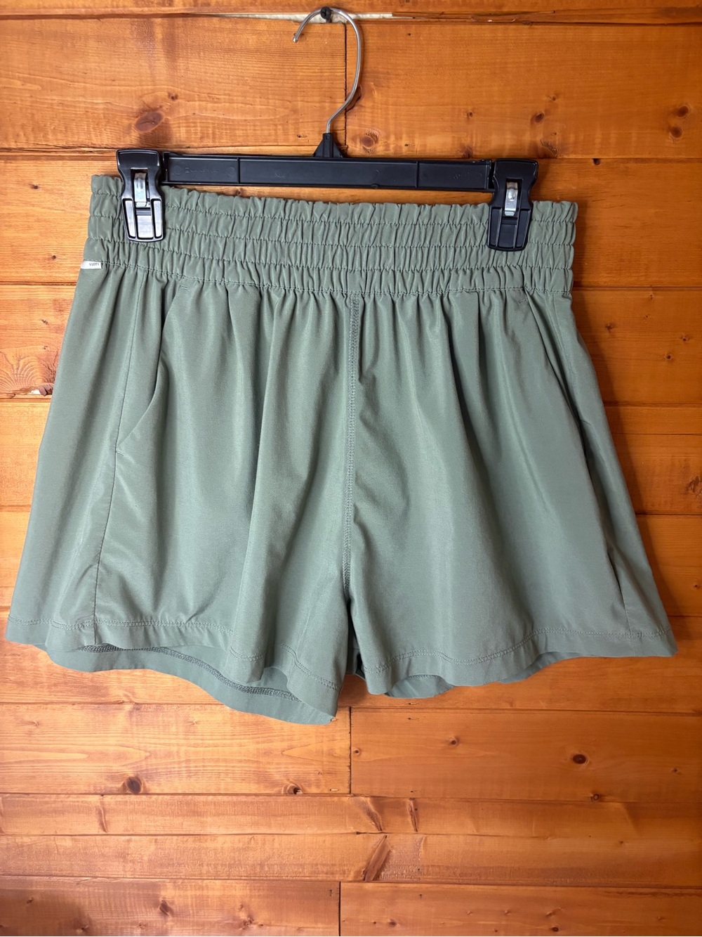 Vuori Villa Athletic Shorts with Elastic Waistband Sz M